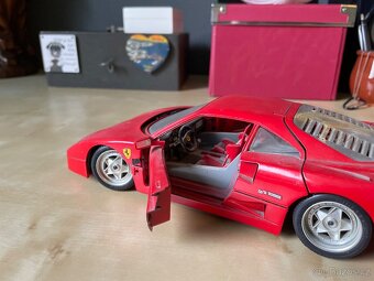 Ferarri - 8
