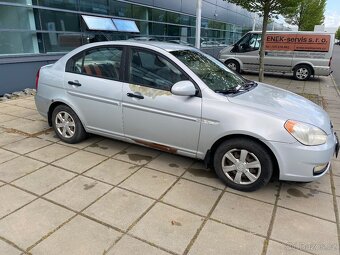 Hyundai Accent 1.4 71kw, dobrý stav - 8