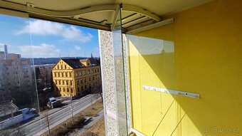 Lodžie / balkon – zasklení / 6ks skleněných polí - 8