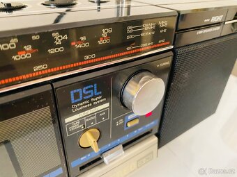 Radiomagnetofon Aiwa CS-240, rok 1985 - 8