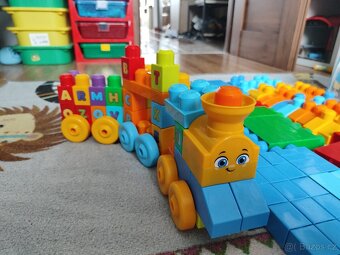 Mega Bloks 190 kusů + Hudební vláček - 8