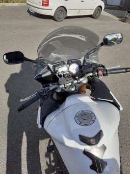 Yamaha FZ 8 - 8