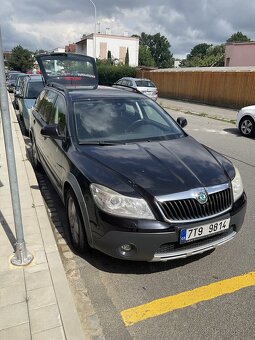 Škoda octavia scout 2012 - 8