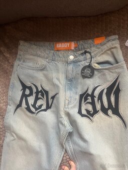 Tommy Hilfiger a Review (baggy / skate) - 8