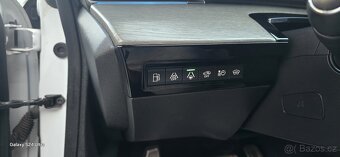 Peugeot 508 plug-in hybrid 225 - 8