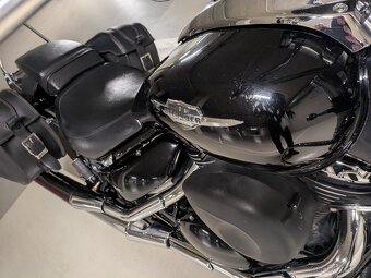 Suzuki M 800 Intruder - 8