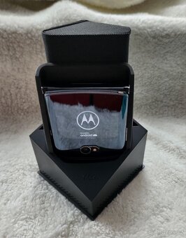 Motorola razr 2020 5g - 8