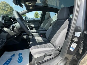 Volkswagen ID.4 Pro Perf. 150kw/tažné/matrix/panorama/450km - 8