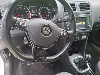 VW Polo 1.0MPI 44kw Klima Model 2017 ///Havárie///. - 8