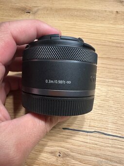 Canon EOS R50 + 2 objektivy (18–45mm IS STM + 50mm f/1.8 STM - 8