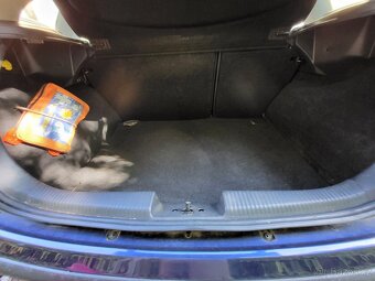 Ford Focus 1.6i 16V 74 kW (benzín) - 8