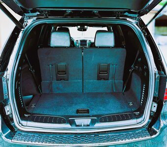 Pronájem vozu Dodge Durango 6.4 SRT - 8