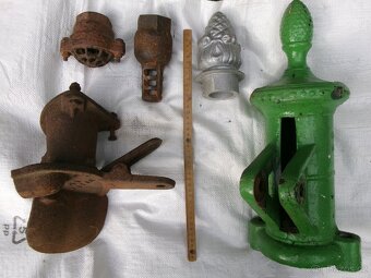 prodám stará ruční vodní čerpadla - Sigma-Mostar, Rejsek a d - 8