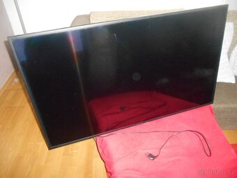 Samsung UE49NU7172 - 8