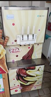 Pojízdná prodejna Foodtruck Zmrzlina - 8