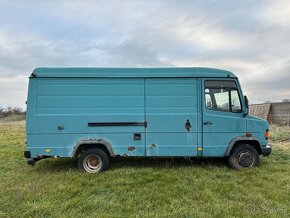 Mercedes Vario - 8