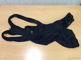 CYKLISTICKÉ OBLEČENÍ - NÁVLEKY,KALHOTY,DRESS,ČEPICE - 8