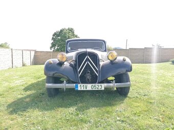 Citroen 11 cv traction avant, model B - 8