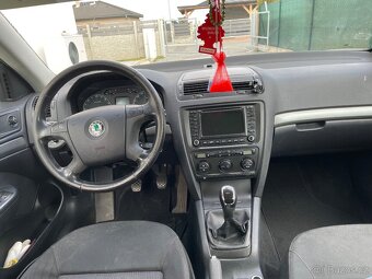 Škoda Octavia 2.0 TDI Elegance - 8