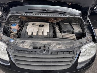 Prodám vw touran 2.0 TDI 7 míst najeto 259 tis - 8