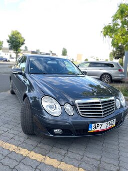 Mercedes-Benz W212 220CDI - 8
