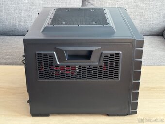 HERNÍ PC - i7-3770K / 16GB / 250GB SSD / HD7970 3GB / WIFI - 8