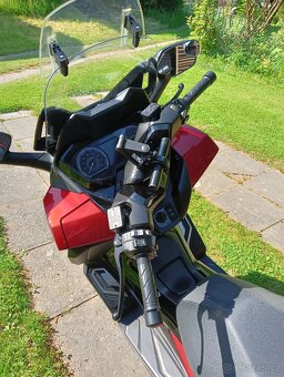 Honda Forza 125 - 8