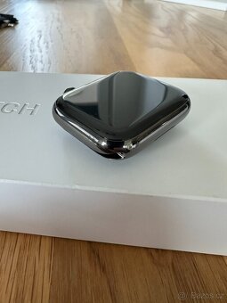 Apple Apple Watch Series 9 Cellular 45mm Grafitová ocel - 8