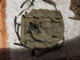 Vojenské batohy veci - 8