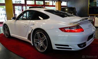 Porsche 911 Turbo (997) Coupé z roku 2007 - 8