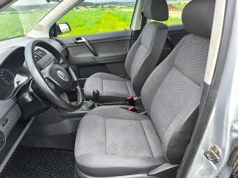 Volkswagen Pólo - 8