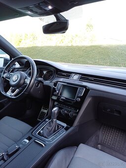 VW Passat Variant R-line 2.0 TDI DSG 176kW Webasto 4 Motion - 8