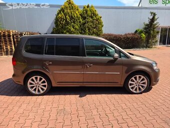 Touran 2.0TDI 130kW DSG,Highline,webasto,tažné,kamera,xenon - 8
