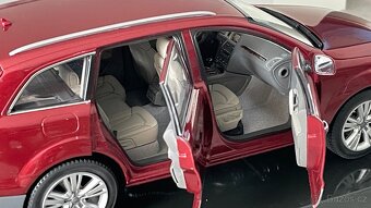 Audi Q7 2009 Kyosho 1:18 - 8