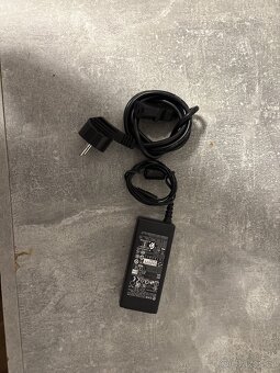 Monitor HP 24 - 8