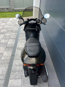 YAMAHA Majesty 125 - 8