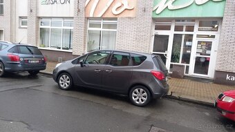 Opel Meriva - 8