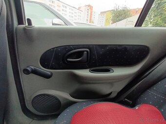 Renault clio - 8