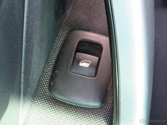 Peugeot 308 1.6i , 88 kW benzín, 2011 - 8