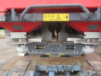 Rozmetadlo průmyslových hnojiv KVERNELAND - 8