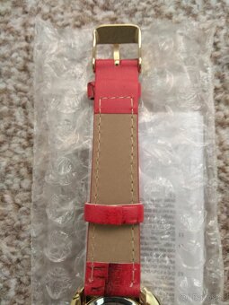 Nové dámské hodinky Avon s koženým páskem - orig. balení - 8