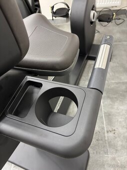 Technogym Artis unity 3 LIVE - kolo s opeřkou - 8