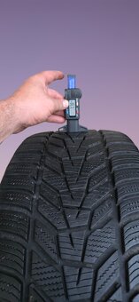 Disky V třída 19" W447, 245/45/19 - zimní- pošlu na dobírku - 8