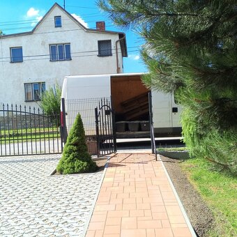 Výstavby plotu, pokládky zámkové dlažby - 8