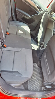 VW Golf 1.4 TGI LED světla,park as.,kamera,ACC,tažné,výhřev - 8