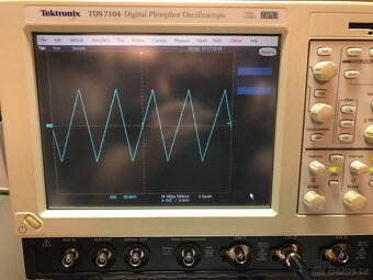 Digitální fosforový osciloskop Tektronix TDS7104 1 GHz 10 GS - 8