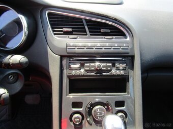 Peugeot 5008 2.0HDi , 120 kW nafta, 2011 - 8