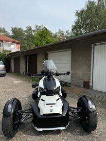 CAN-AM RYKER 900 - 8