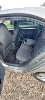 Škoda Octavia 1.4 TSI 103kW 1.MAJ ELEGANCE - 8
