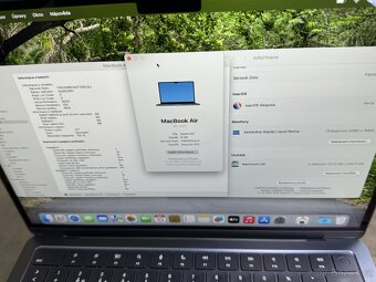 MacBook Air 13'' 2022 / M2 / 8GB / 256GB SSD / Midnight - - 8